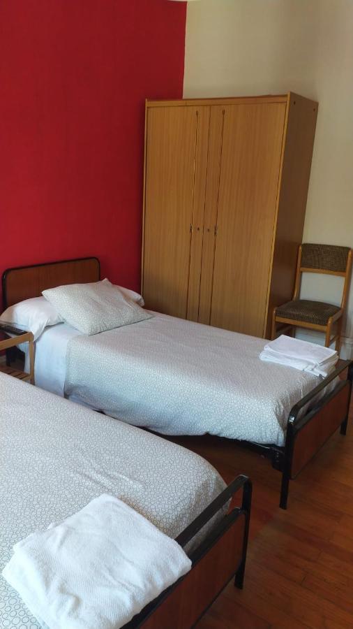 Pension Manoli Бильбао Экстерьер фото